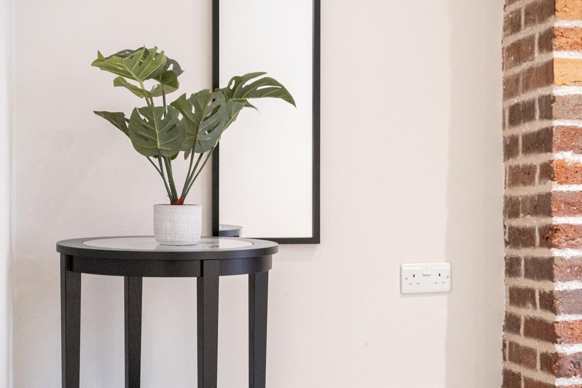 Apartament Osbourne House Pink 2 Bed, 2 And Half Bath Birmingham Zewnętrze zdjęcie