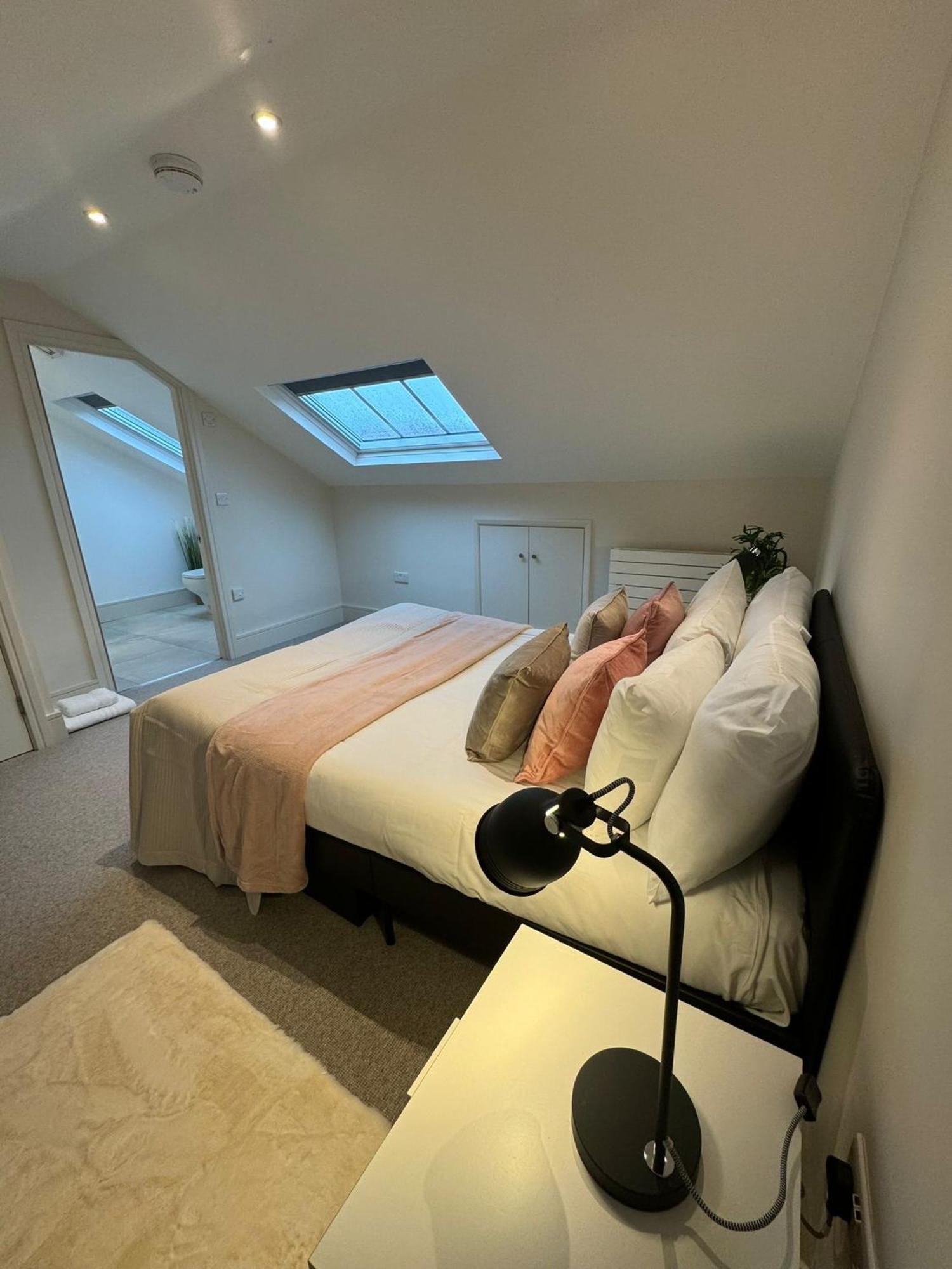 Apartament Osbourne House Pink 2 Bed, 2 And Half Bath Birmingham Zewnętrze zdjęcie