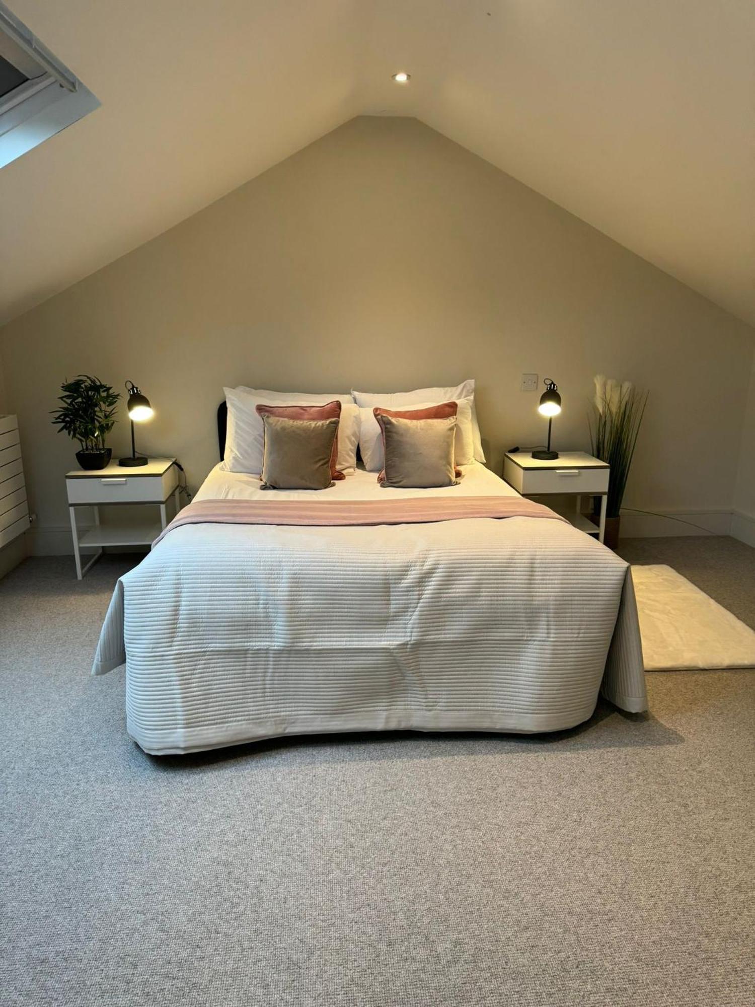 Apartament Osbourne House Pink 2 Bed, 2 And Half Bath Birmingham Zewnętrze zdjęcie