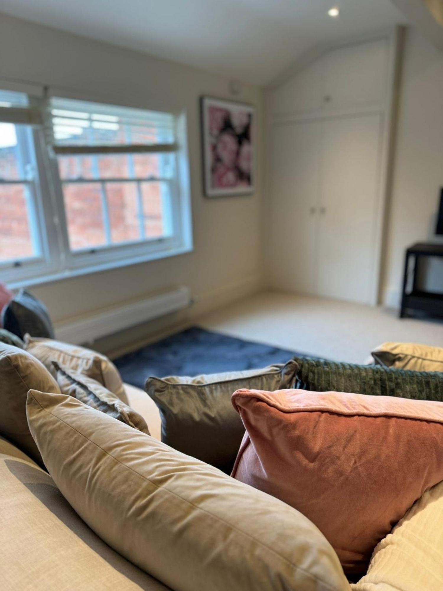 Apartament Osbourne House Pink 2 Bed, 2 And Half Bath Birmingham Zewnętrze zdjęcie